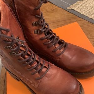 Miz Mooz Pandora combat boots size 6- new